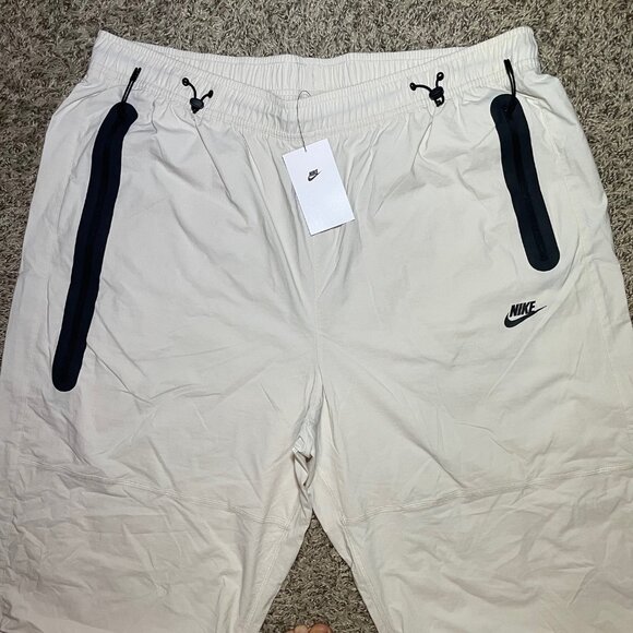 Nike Tech Woven Oversized Pants Mens Size 2XL Light Orewood HM7158-104 NEW - Picture 3 of 14